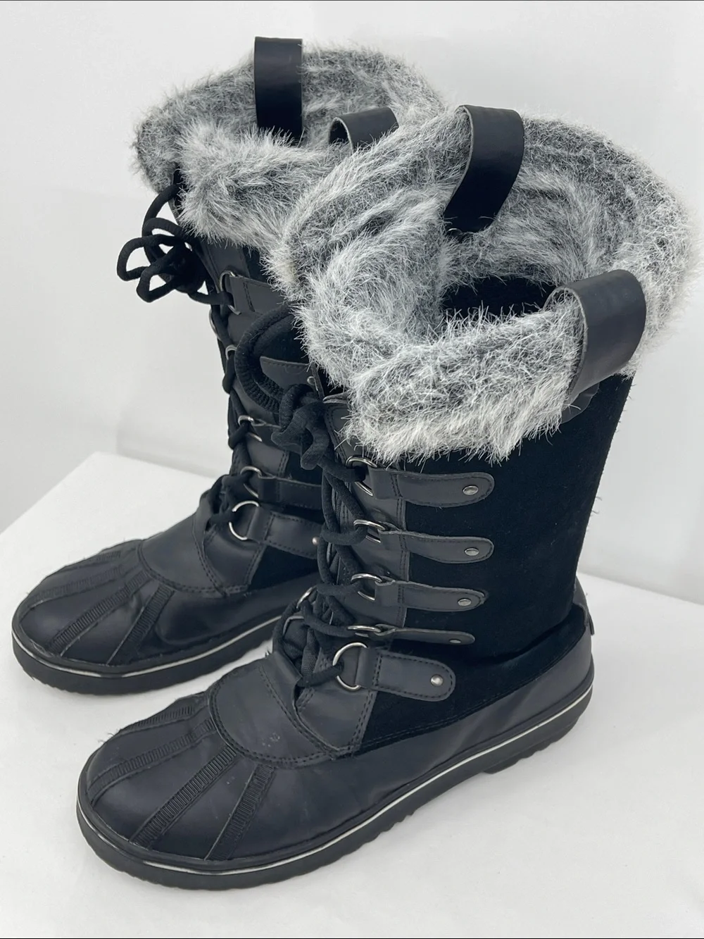 KHOMBU SIZE 11 Women's Black Faux-Fur Lace-Up Winter Boots with Grey Trim
